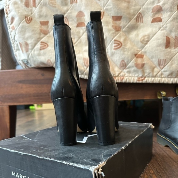 Marc Fisher | Women's Garliss Chelsea Boot - Picture 7 of 11